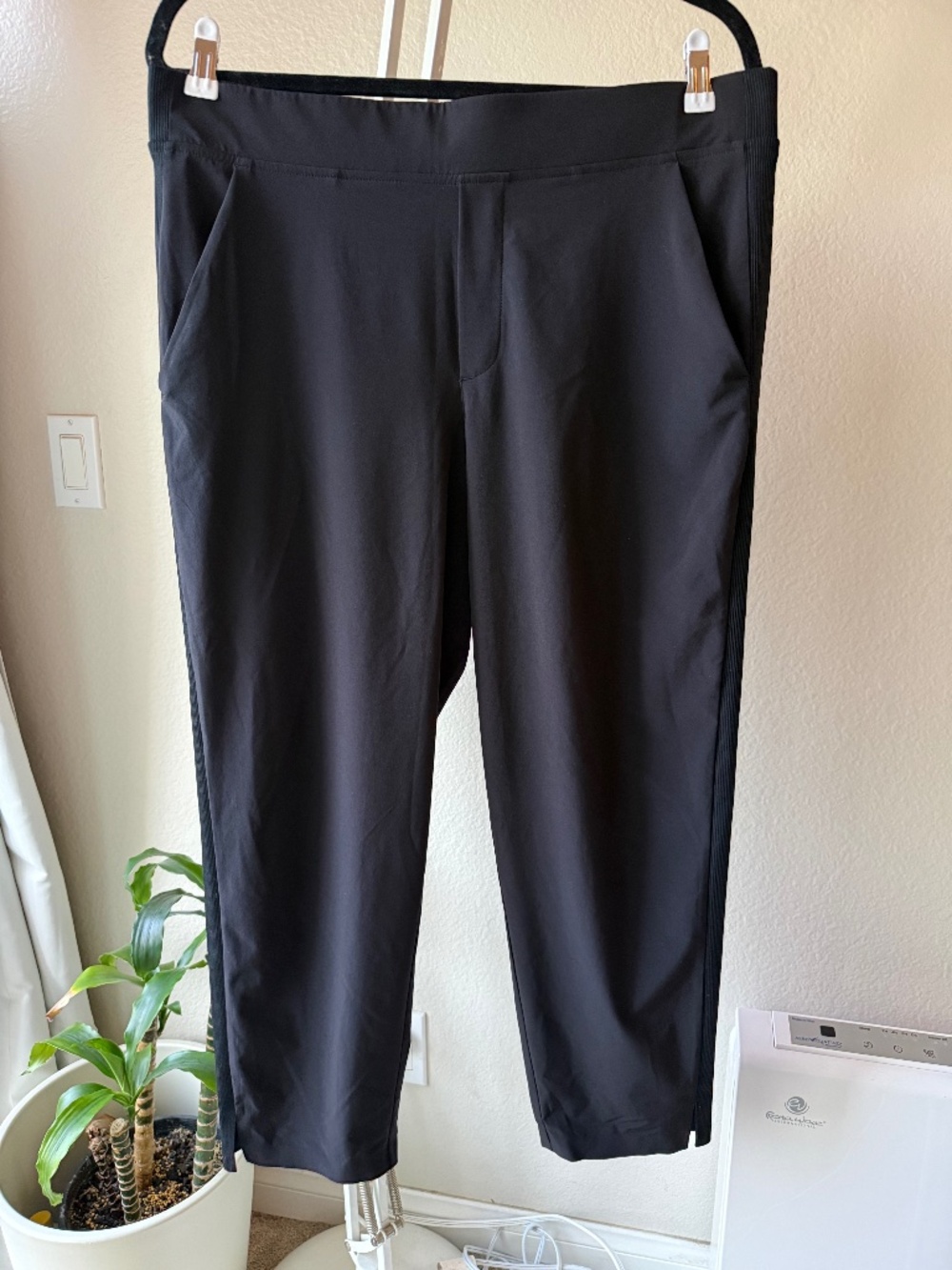 Athleta Black Brooklyn Mid Rise Ankle Pant - Size 14P